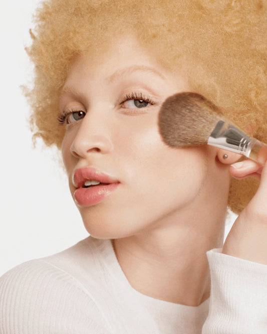 Powder Brush - US 3737